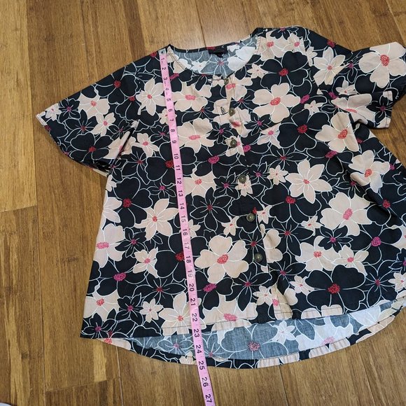 Who What Wear Floral Button Down Top - Picture 7 of 10